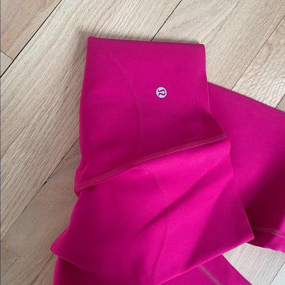 Lululemon Women’s Pink Leggings - Picture 4 of 11